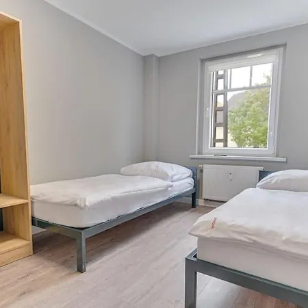 Apartment 2a Neu Renoviert 3 Zi Whg 5 Betten 43,41qm Schwedt