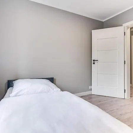 2a Neu Renoviert 3 Zi Whg 5 Betten 43,41qm Apartment Schwedt