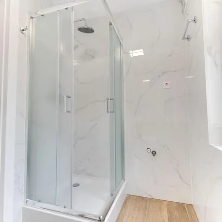 2a Neu Renoviert 3 Zi Whg 5 Betten 43,41qm *