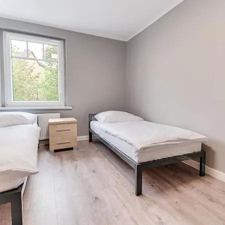 2a Neu Renoviert 3 Zi Whg 5 Betten 43,41qm 슈베트