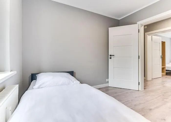 2a Neu Renoviert 3 Zi Whg 5 Betten 43,41qm Apartment Schwedt/Oder