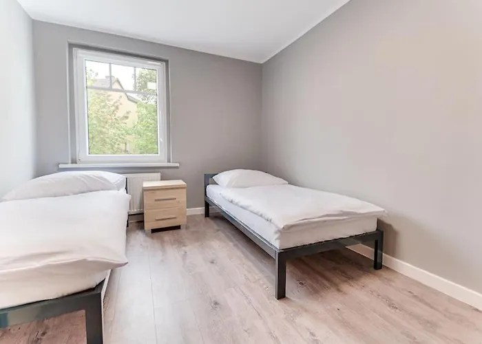 2a Neu Renoviert 3 Zi Whg 5 Betten 43,41qm Schwedt/Oder